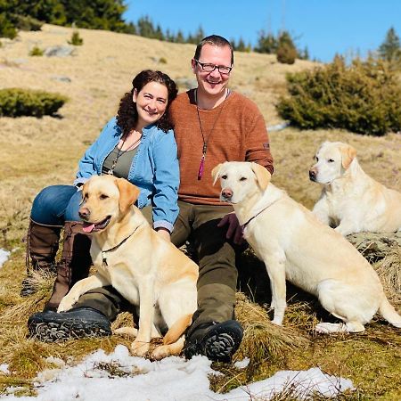 Naturforsthaus Gartenblick Fuer Hunde - Und Naturverbundene Menschen Preitenegg Exterior photo